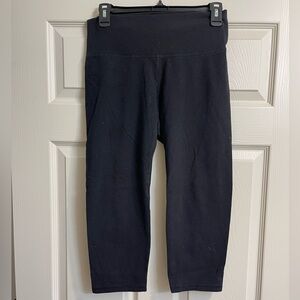 Old Navy Active Black Balance Cropped Leggings